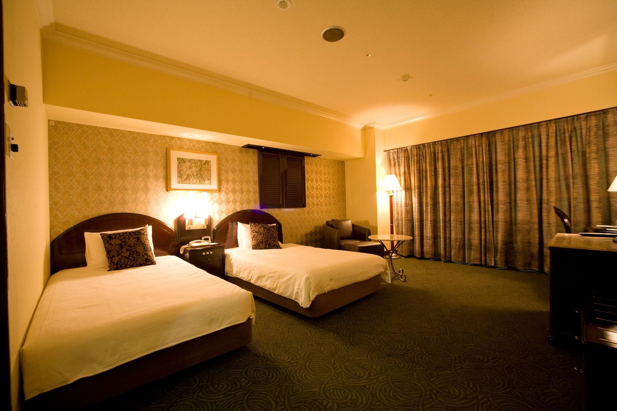 Okinawa Kariyushi Urban Resort Naha Exterior photo