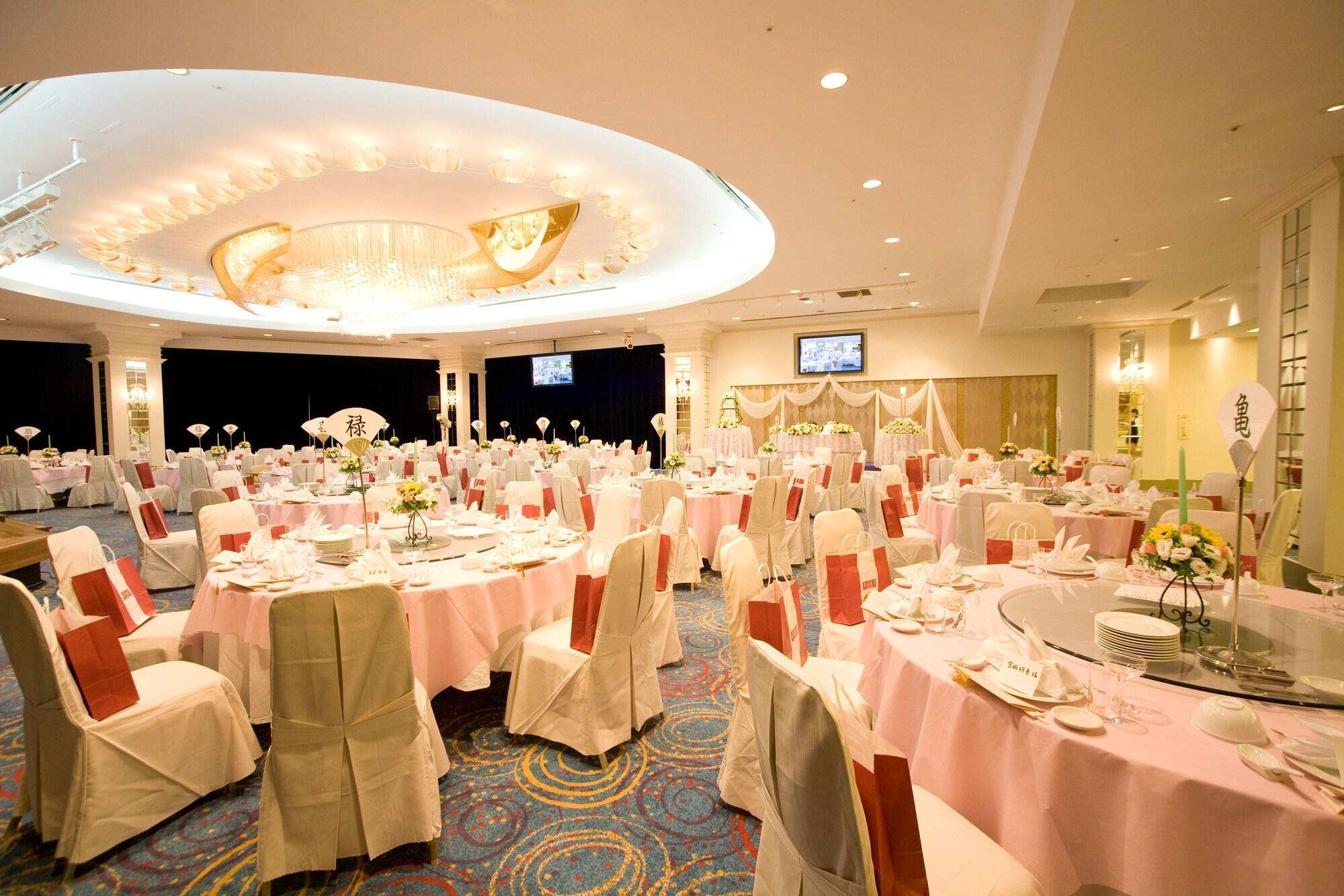 Okinawa Kariyushi Urban Resort Naha Exterior photo