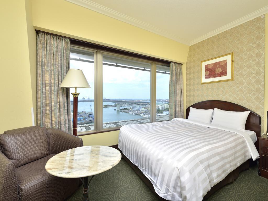 Okinawa Kariyushi Urban Resort Naha Exterior photo